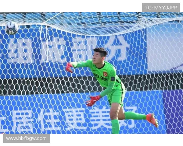 李平康:国安正在与一位东欧外籍教练接触 此人目前在北京且通过旧有渠道沟通 李平康:国安正在与一位东欧外籍教练接触 此人目前在北京且通过旧有渠道沟通